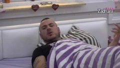 SMEĆARKE ME BUDE I UNIŠTAVAJU STVARI! Caru prekipelo zbog Majine i Janjuševe nove svađe, častio ih uvredama kao nikad do sad (FOTO)