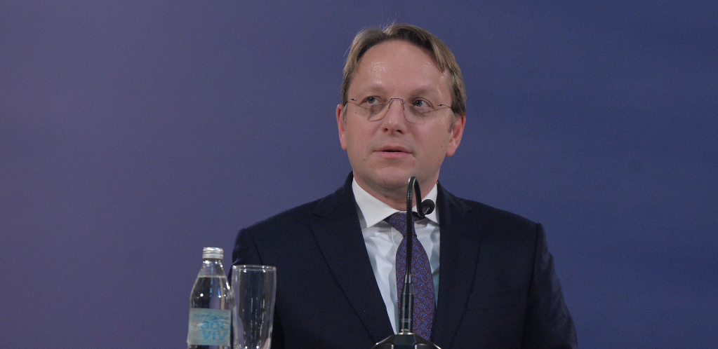 VARHELJI O REFERENDUMU Birači podržali promenu Ustava radi jačanja nezavisnosti pravosuđa