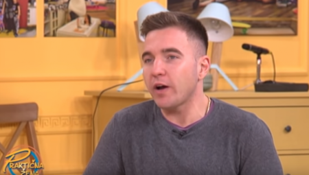 "MISLIO SAM DA NISAM MUŠKO JER NE MOGU DA NAPRAVIM DETE" Glumac otvorio dušu o najvećoj intimi, pa priznao kroz šta je sve prošao!