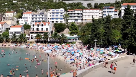 PLJESKAVICA 1.000 DINARA! Hiljade Srba je ovde letovalo jer je bilo jeftino, sada su napumpali cene!