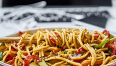 RUČAK ZA 10 MINUTA: Pasta sa povrćem, lagani obrok, a pruža dodatnu energiju