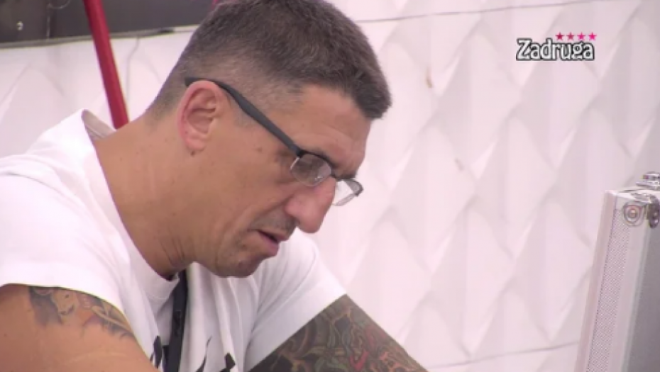 OVAJ DETALJ JE SVIMA PROMAKAO! Kristijan ipak neće platiti kaznu od 50.000 evra, ugovor mu je bio drugačiji, a od honorara vam neće biti dobro!