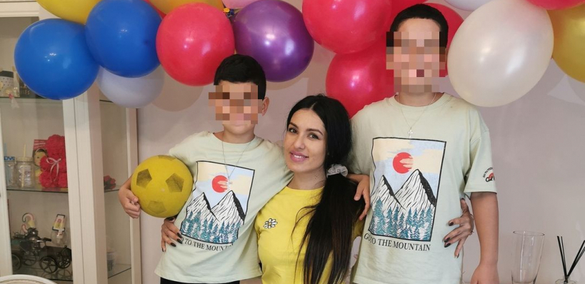 SREĆI NEMA KRAJA! Tanja Savić ovako provodi vreme sa decom, priredila im nesvakidašnje iznenađenje, a evo i gde ih je odvela (FOTO)
