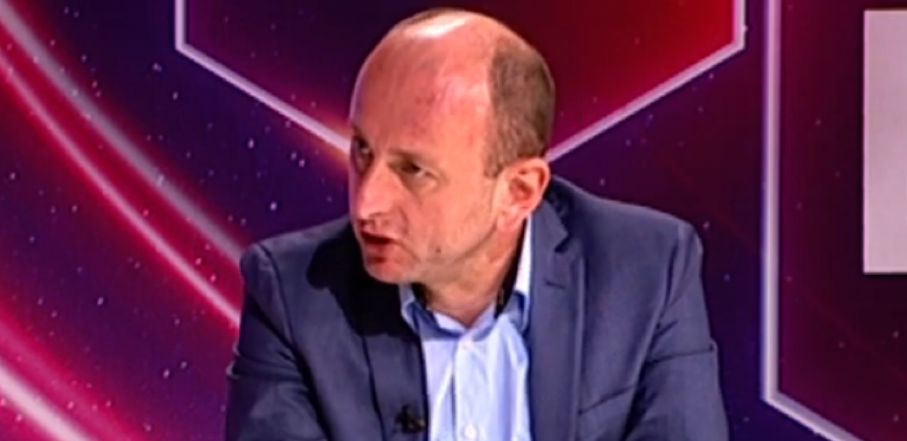 MILAN KNEŽEVIĆ OČITAO LEKCIJU FUNKCIONERIMA Preča su im putovanja od bezbednosti zemlje (VIDEO)
