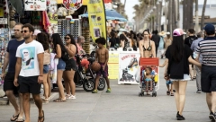 SRBI SEZONCI U ITALIJI, DUBAIJU U Budvi će kuvati Pakistanci, a piće služiti Indijci