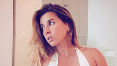 ŠOKANTNO! Pevačica uputila surovu poruku ćerki za rođendan, javnost nije mogla da veruje šta je napisala (FOTO)