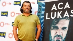 CELA BIVŠA JUGOSLAVIJA NA NOGAMA Počinju najbolje Lukasove žurke na Balkanu, Aca obara rekorde (FOTO/VIDEO)