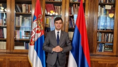 ZORAN TOMIĆ Nećemo dozvoliti da Srbija ponovo bude prćija za žute tajkune!