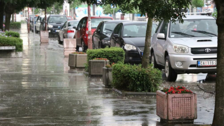 NEVREME SE SRUČILO NA BEOGRAD Potop u Zoo vrtu, a najgore tek dolazi (VIDEO)