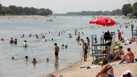 PAŽNJA Za samo nekoliko dana na kupalištima je nastradalo četvoro mladih -  Pazite kako ulazite u vodu