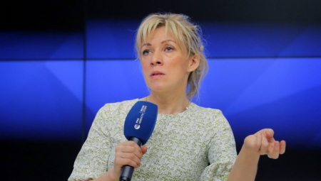 OČIGLEDNO IM LUKAŠENKO POMAŽE: Zaharova ironično o izbeglicama na granici Meksika i Amerike