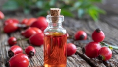 ULJE OVE BILJKE JE IDEALNO ZA NEGU KOŽE: Dubinski hidrira, smanjuje upale, sprečava starenje i štiti od UV zračenja!