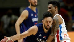 SRBIJA NA NOGAMA! Micić se hitno oglasio i otkrio pravi razlog zbog čega nije ulazio u igru u drugom poluvremenu!