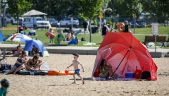 SUNCE PRŽI SEVERNU ZEMLJU! Prijavljeno preko 130 umrlih zbog velikih vrućina, temperatura skočina na 50 stepeni!