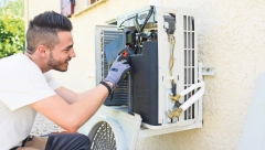 KLIMA UREĐAJI POLIVAJU PROLAZNIKE Građani presavili tabak, pišu prijave, najviše na jednoj opštini