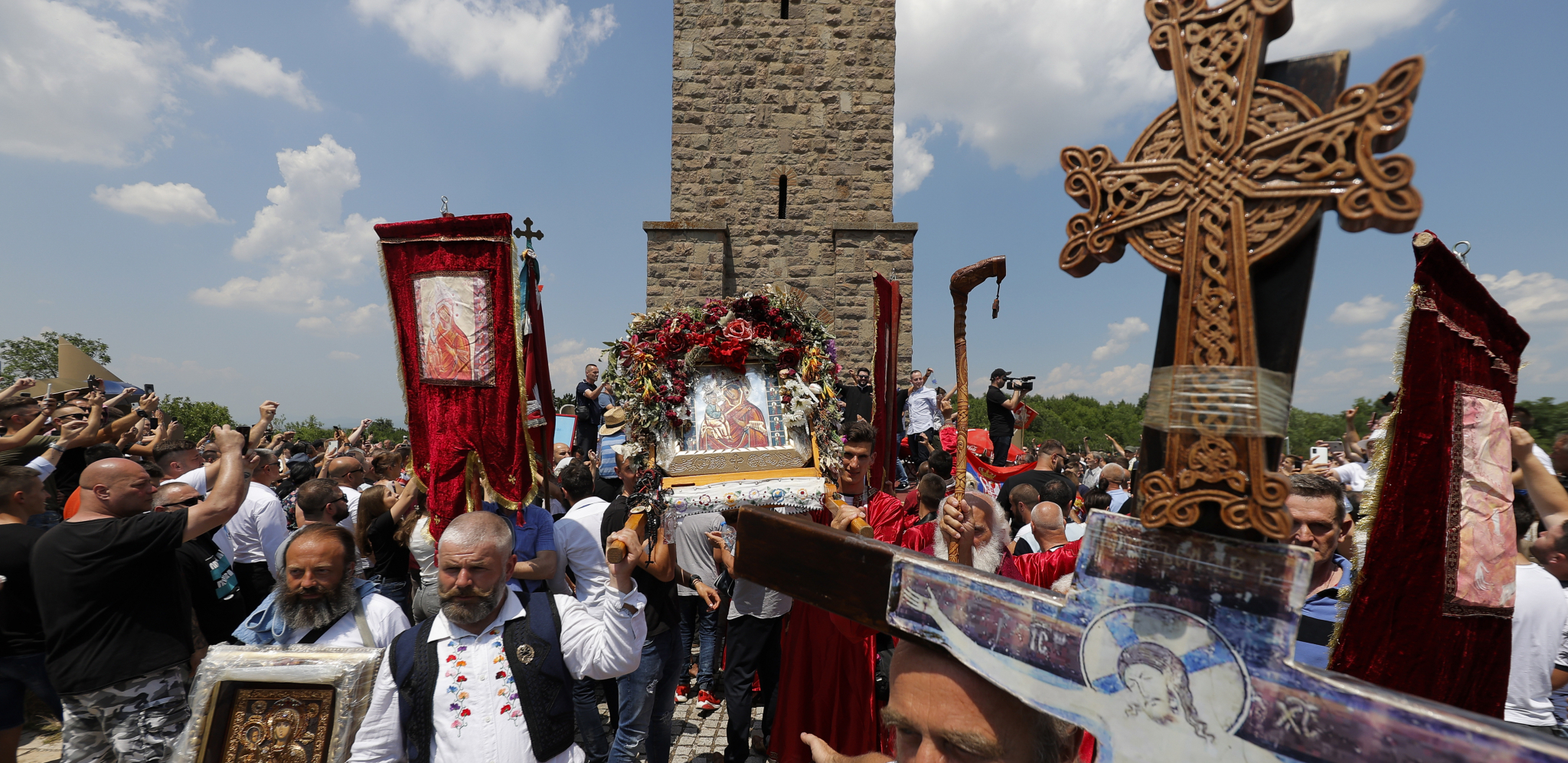 ZAŠTITIĆEMO SVOJ NAROD Prištini iz Beograda upućena snažna poruka