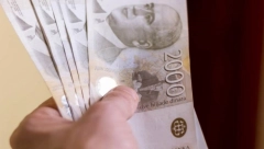 DRŽAVA ISPUNILA OBEĆANJE Radnicima u zdravstvu leglo po 10.000 dinara, od danas prijava za pomoć od 100 evra!