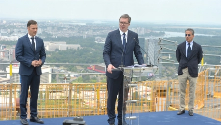 "LIČNO ĆU SE ANGAŽOVATI" Vučić o navodima: Za mene ne postoji važnije pitanje od budućnosti naše dece