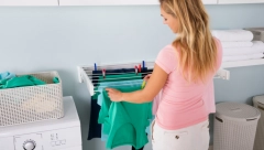 DOVOLJNE SU SAMO 2 SEKUNDE: Uz pomoć ovog trika veš će vam biti suv za tren oka