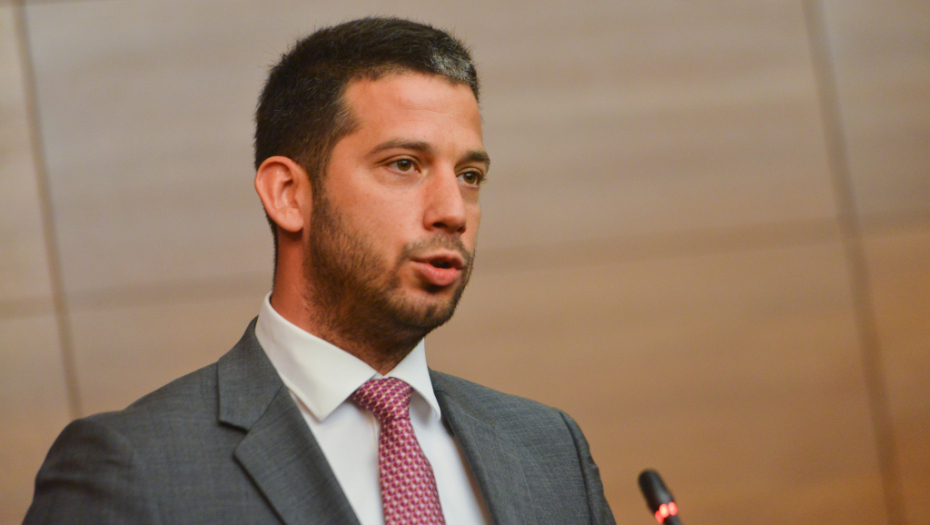 MINISTAR UDOVIČIĆ SE DIRLJIVIM REČIMA OPROSTIO OD DUDE IVKOVIĆA: Legenda koja je obeležila jedan vek bezrezervnom ljubavlju prema sportu