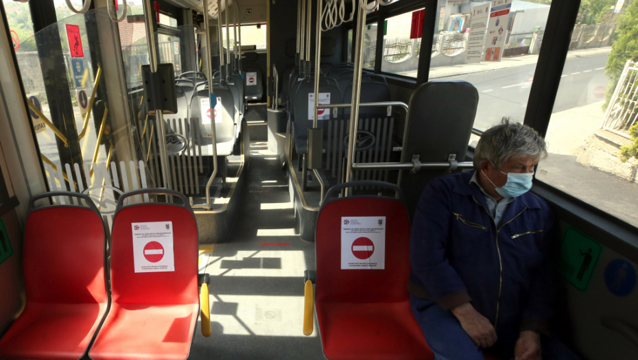 UŽAS U VETERNIKU Tinejdžer izboden u autobusu