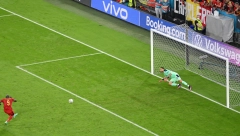 DERBI REŠEN U PRVOM POLUVREMENU Italija u polufinalu EP! (FOTO GALERIJA)