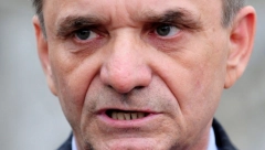 TERAO SRBE DA PIJU KISELINU IZ AKUMULATORA PA IH UBIJAO Predsednik Hrvatske zločincu vratio odlikovanja i čin, nastavak suđenja sutra!