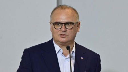 LICITIRAJTE ZA KUPOVINU SLIKE I POMOZITE ALEKSANDRU DA ODE NA OPERACIJU Vesić: Ostalo je još malo vremena, do jutros je prikupljeno 23.500 evra!
