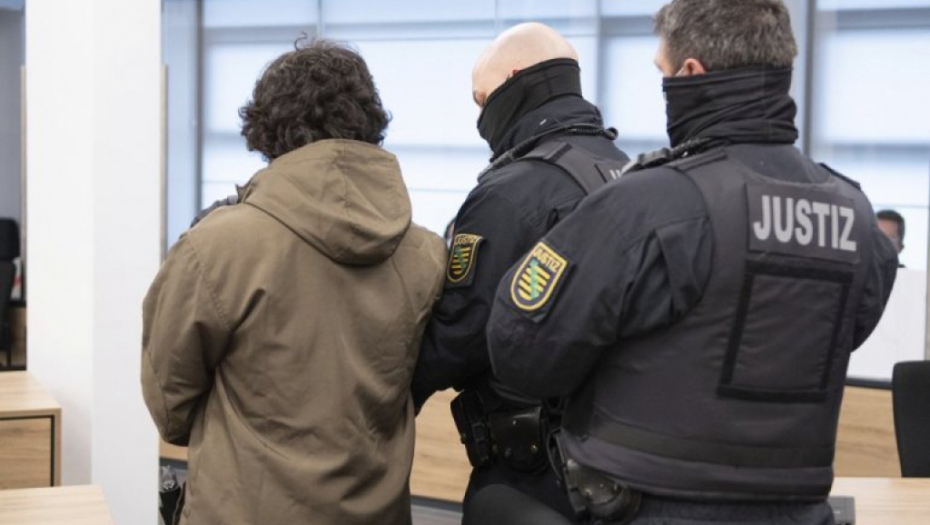 MAJKA POMAGALA SINU DA SILUJE 29 DECE Sud u Nemačkoj nikada nije čuo za takve BRUTALNOSTI, žrtva bila i njegovo dete!