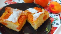 VOĆNI KOLAČ NA ČAŠE: Preukusna poslastica, meka kao pena (VIDEO)