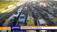 OGROMNE KOLONE Vikend je pred nama, a gužve su već nesnosne (FOTO)