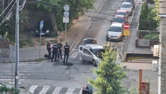 Zapalio se auto na Zvezdari! (VIDEO)