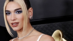 PONOVO JE GOLA Najomraženija Albanka u Srbiji pokazala svaki centimetar svoga tela