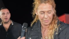 POZLILO MU KAD JU JE UGLEDAO Majka Mine Vrbaški prišla Filipu Caru, a onda je nastao problem