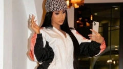 MASOVNA DIJAMANTSKA OGRLICA Kardi Bi  na nesvakidašnji način otkrila koje ime je odabrala za sina, pa prvi put pokazala kako izgleda (FOTO)