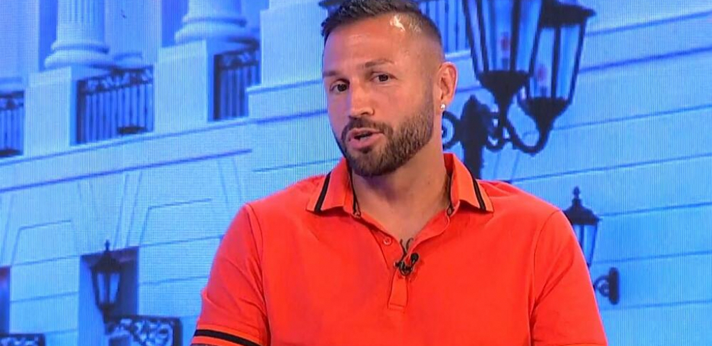 GLEDATELJKA SE UKLJUČILA U EMISIJU I URNISALA ŠA: Sram te bilo, Tarin otac je mlađi od tebe! Ivana se otarasila monstruma!