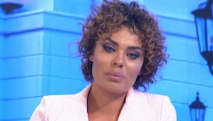 REMONT PRED ZADRUGU! Mina Vrbaški zajedno sa majkom posetila  doktora, oglasila se i otkrila šta je uradila sa svojim izgledom (FOTO)