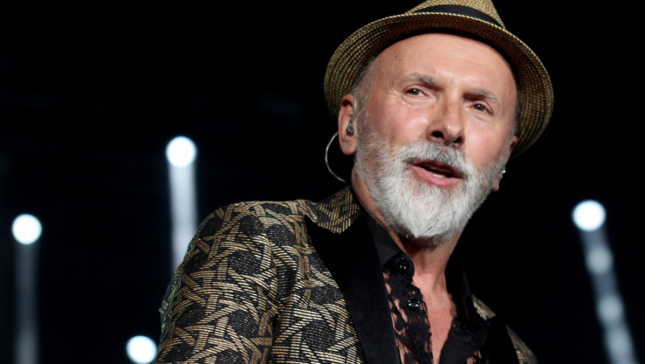 OVO JE PRAVO IME DINA MERLINA Pevač je skoro četiri decenije krio tajnu, a sada su svi detalji isplivali u javnost