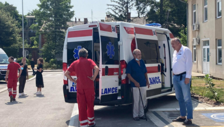TURSKA PORODICA ZAVRŠILA U BOLNICI U NIŠU Svih pet članova otrovalo se svojom hranom
