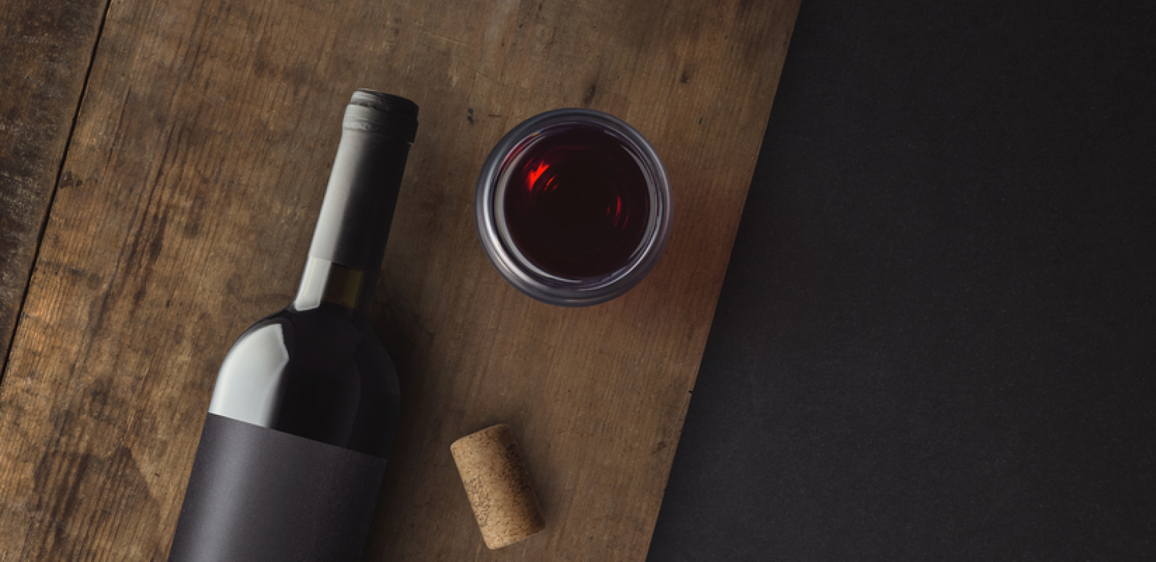 EVO S KAKVIM SE PREDZNANJEM IDE U KAFANU: Otvaranje flaše vina 400 dinara!