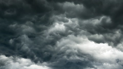 TEMPERATURA LETNJA, KIŠE JESENJE Uključen narandžasti meteoalarm - opasno vreme