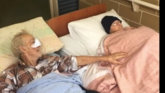PRIČA KOJA ĆE VAM NATERATI SUZE NA OČI! Deka koji je umirao od raka imao je SAMO JEDNU ŽELJU - da poslednje sate provede sa ženom (FOTO)