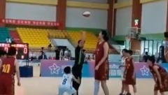 KINESKA KOŠARKAŠICA ZAPANJILA SVET! Ima 14 godina i visoka je kao Boban Marjanović, u finalu postigla 42 poena! (VIDEO)