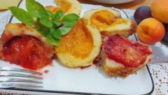 SPREMITE KNEDLE SA KAJSIJAMA Uvek su rado viđene na trpezi