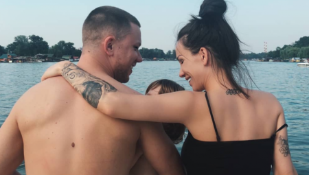 BRAVO MAMA! Nikolija se oglasila nakon porođaja, čestitke i lepe želje samo pršte, evo šta je pevačica poručila (FOTO)