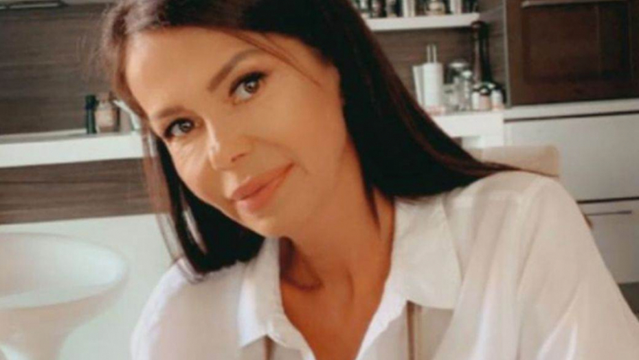 JELENA BAČIĆ ALIMPIĆ RAZORENA Za sve je kriva njena ĆERKA, potpuno se povukla, otvorila dušu kako se sada snalazi!