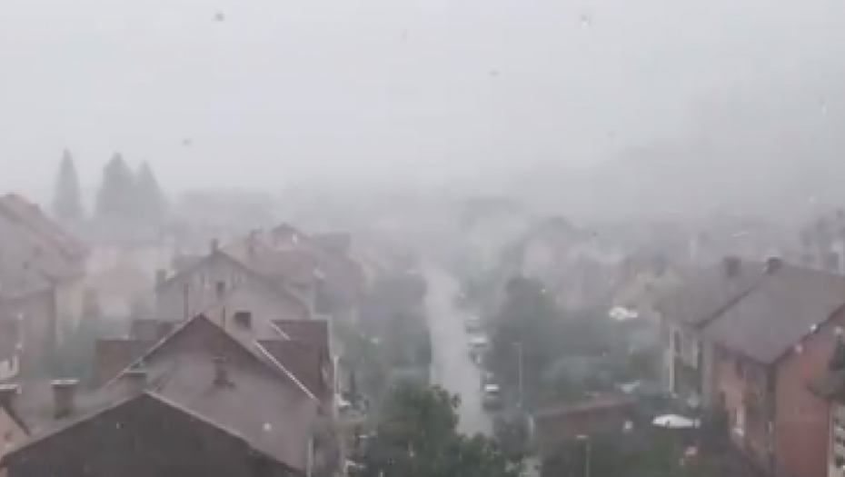 UPOZORENJE RHMZ ZA NAREDNA DVA SATA Novo nevreme, evo kada se očekuje stabilizacija