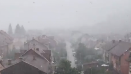 POTOP U SRBIJI Ivanjica pod vodom, strahovito nevreme zahvatilo ovaj grad! (VIDEO)