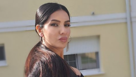 TANJA SAVIĆ ODVELA SINOVE IZ ZEMLJE Otkriveno gde je pevačica,  a poslala je i poruku!