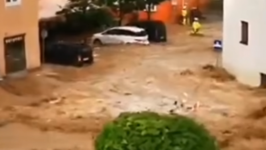 KATAKLIZMA I U AUSTRIJI Vodene bujice nosile sve pred sobom, mesta potopljena, prete odroni (VIDEO)